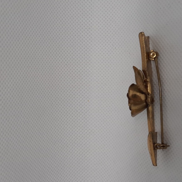 Vintage 1948 Signed Coro Brooch Rose and Arrow - Picture 5 of 9